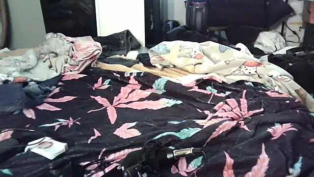 Snapshot of --D-a-D-D-y- chatting on 02/05/25, 07:20 --D-a-D-D-y- online show from 02/05/25, 07:20