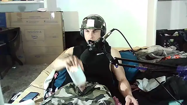 Snapshot of --D-a-D-D-y- chatting on 03/14/25, 01:24 --D-a-D-D-y- online show from 03/14/25, 01:24