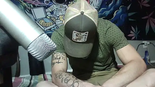 Snapshot of --D-a-D-D-y- chatting on 10/12/25, 08:24 --D-a-D-D-y- online show from 10/12/25, 08:24