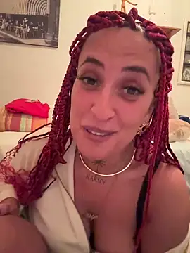 CarolaDrago online show from 04/22/26, 08:21