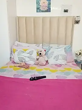 charmainexxx online show from 04/28/26, 04:01