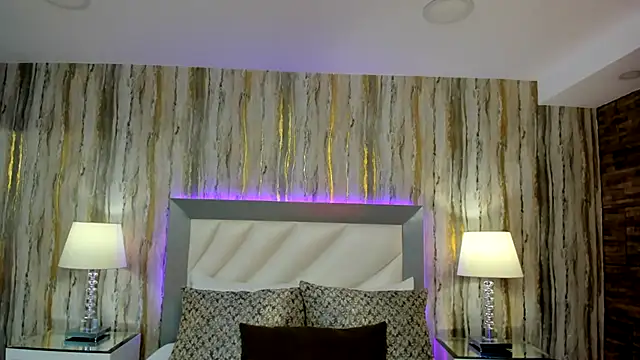 SophiaLaurens online show from 02/24/25, 05:09