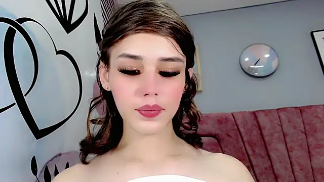 ValeriaAguilar online show from 12/28/24, 09:40