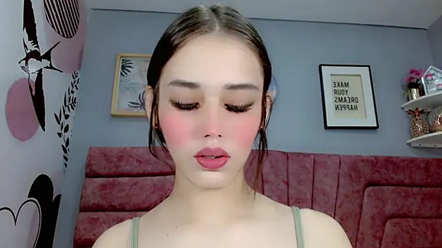 ValeriaAguilar online show from 03/22/25, 04:37