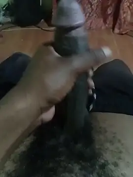 Snapshot of Mr_LowHanger chatting on 10/30/25, 09:15 Mr LowHanger online show from 10/30/25, 09:15