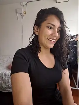 Snapshot of Thaliacooper_ chatting on 01/30/25, 06:21 Thaliacooper  online show from 01/30/25, 06:21