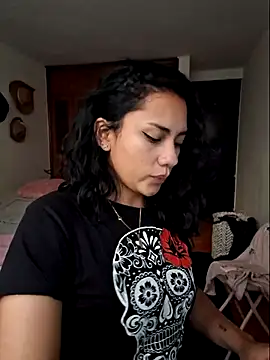 Snapshot of Thaliacooper_ chatting on 03/09/25, 10:52 Thaliacooper  online show from 03/09/25, 10:52