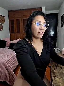 Snapshot of Thaliacooper_ chatting on 09/28/25, 12:16 Thaliacooper  online show from 09/28/25, 12:16