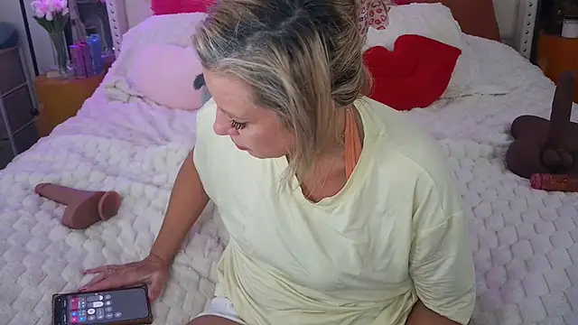 VegasDani online show from 03/23/26, 01:37