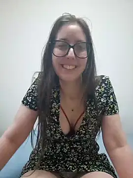 Snapshot of Sarah459 chatting on 12/06/24, 08:18 Sarah459 online show from 12/06/24, 08:18