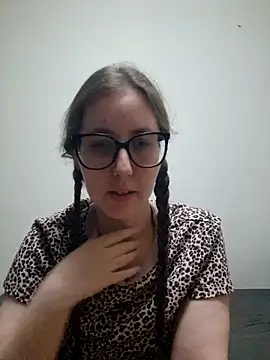 Snapshot of Sarah459 chatting on 10/16/25, 08:10 Sarah459 online show from 10/16/25, 08:10