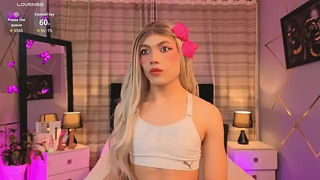 Megan Do Santos online show from 11/10/25, 08:41