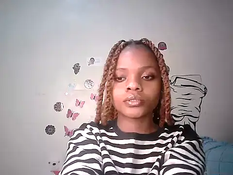 Snapshot of Star_Tower chatting on 02/11/25, 11:54 Star Tower online show from 02/11/25, 11:54