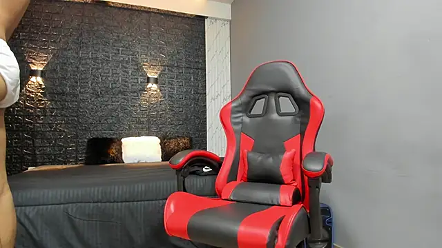 taurus boy1 online show from 10/13/25, 12:49