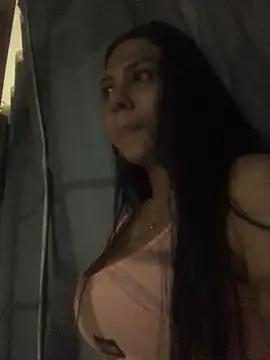 bellinii07 online show from 02/13/25, 03:18