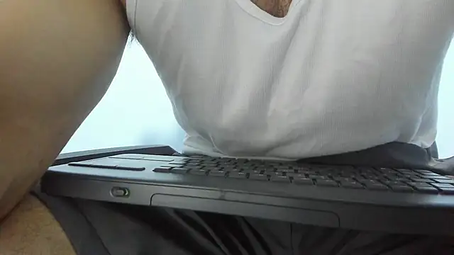 Snapshot of _Poseidon1_ chatting on 01/28/25, 08:58  Poseidon1  online show from 01/28/25, 08:58