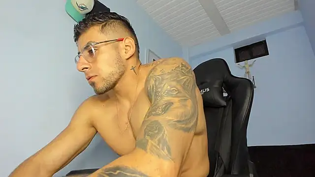 Snapshot of _Poseidon1_ chatting on 03/12/25, 11:12  Poseidon1  online show from 03/12/25, 11:12