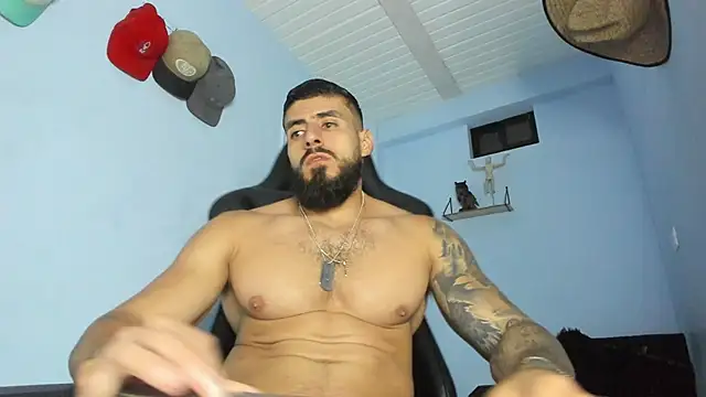 Snapshot of _Poseidon1_ chatting on 10/20/25, 04:35  Poseidon1  online show from 10/20/25, 04:35