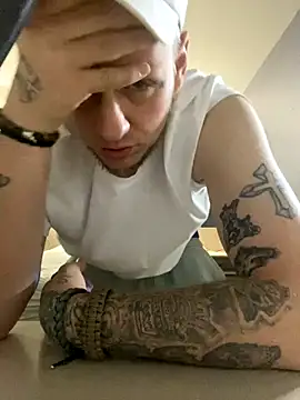 Snapshot of VixyGang chatting on 10/08/25, 05:49 VixyGang online show from 10/08/25, 05:49