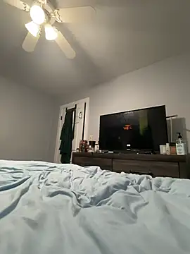 Snapshot of VixyGang chatting on 02/18/26, 05:31 VixyGang online show from 02/18/26, 05:31