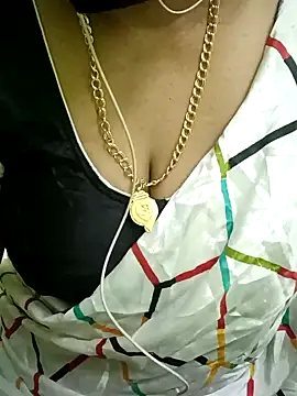 Aishu-tamil09 online show from 12/20/24, 01:33