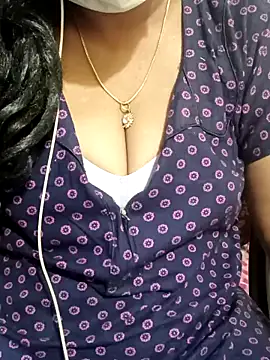 Aishu-tamil09 online show from 02/28/25, 05:37