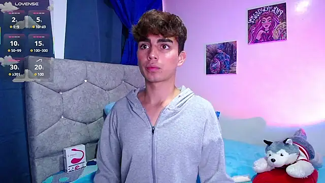 OwenBluee online show from 03/20/25, 07:57