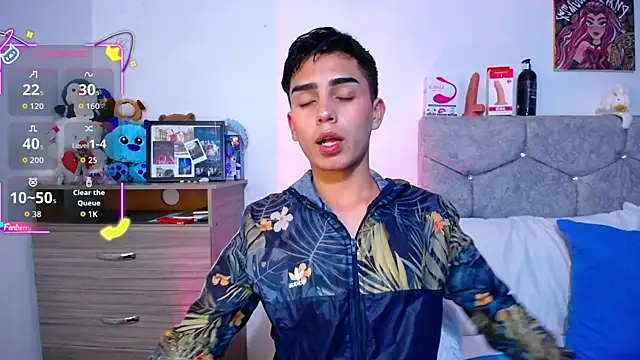 OwenBluee online show from 11/13/25, 06:01