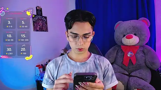 OwenBluee online show from 07/24/26, 07:06