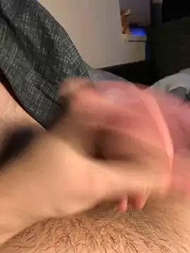 wixxer872302 online show from 12/18/24, 04:49