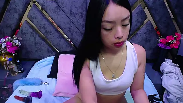 Sofia Mirandaa18 online show from 04/14/26, 01:39