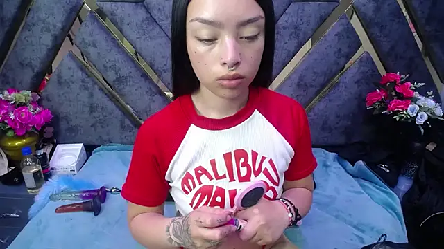 Sofia Mirandaa18 online show from 04/24/26, 02:08