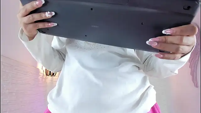 Snapshot of mia_six66 chatting on 02/23/25, 11:44 mia six66 online show from 02/23/25, 11:44