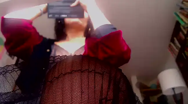 Zafiro subversiva online show from 01/29/25, 02:10