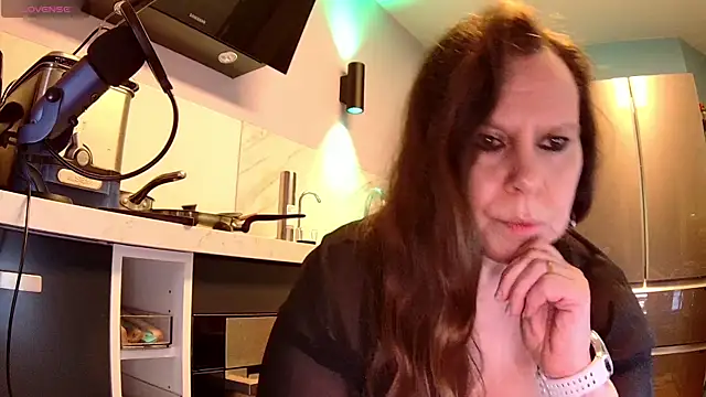 Snapshot of Endrocleia chatting on 03/16/25, 11:25 Endrocleia online show from 03/16/25, 11:25