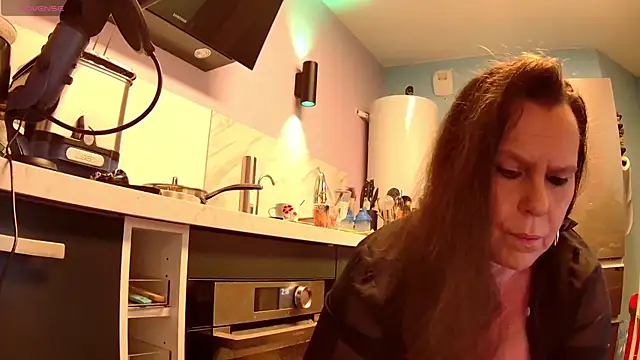 Endrocleia online show from 04/05/26, 12:19