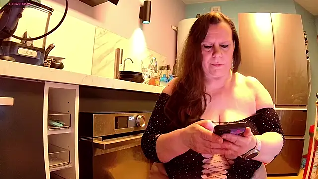 Endrocleia online show from 04/08/26, 12:21