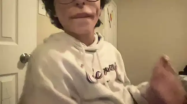 myloveforyouu online show from 12/14/24, 04:23