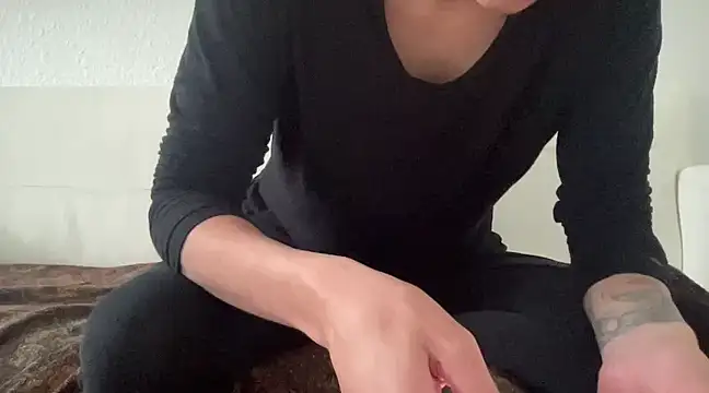 myloveforyouu online show from 12/17/24, 07:37