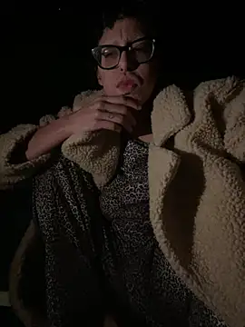 myloveforyouu online show from 03/17/25, 04:19