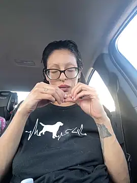 myloveforyouu online show from 10/19/25, 11:16