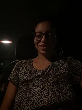 myloveforyouu online show from 10/23/25, 02:44