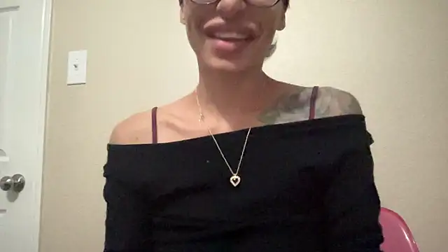 myloveforyouu online show from 04/18/26, 11:27