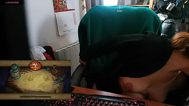 lili-hot-77 online show from 01/15/25, 01:31