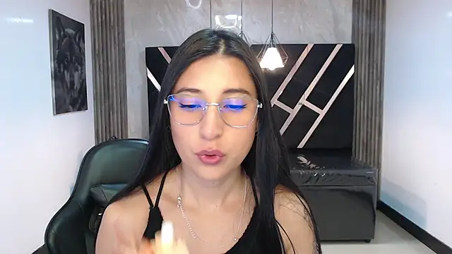 lizzyluk ch online show from 01/18/26, 12:20