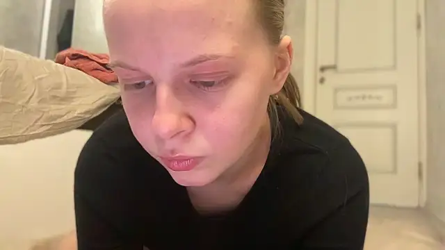 wrenlie online show from 04/20/26, 09:05