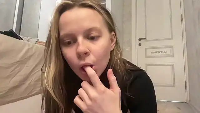 wrenlie online show from 04/22/26, 09:05