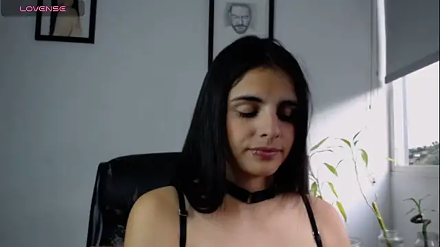 Snapshot of alma_violeta chatting on 02/25/25, 09:57 alma violeta online show from 02/25/25, 09:57