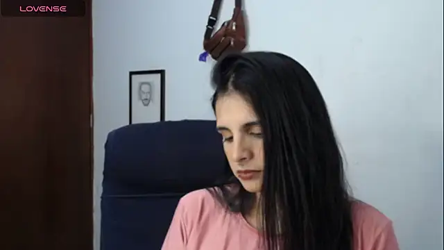 Snapshot of alma_violeta chatting on 09/22/25, 06:21 alma violeta online show from 09/22/25, 06:21