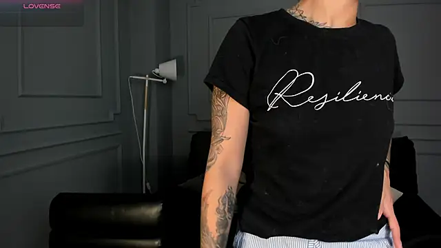 MariaHerrera  online show from 11/30/25, 05:33